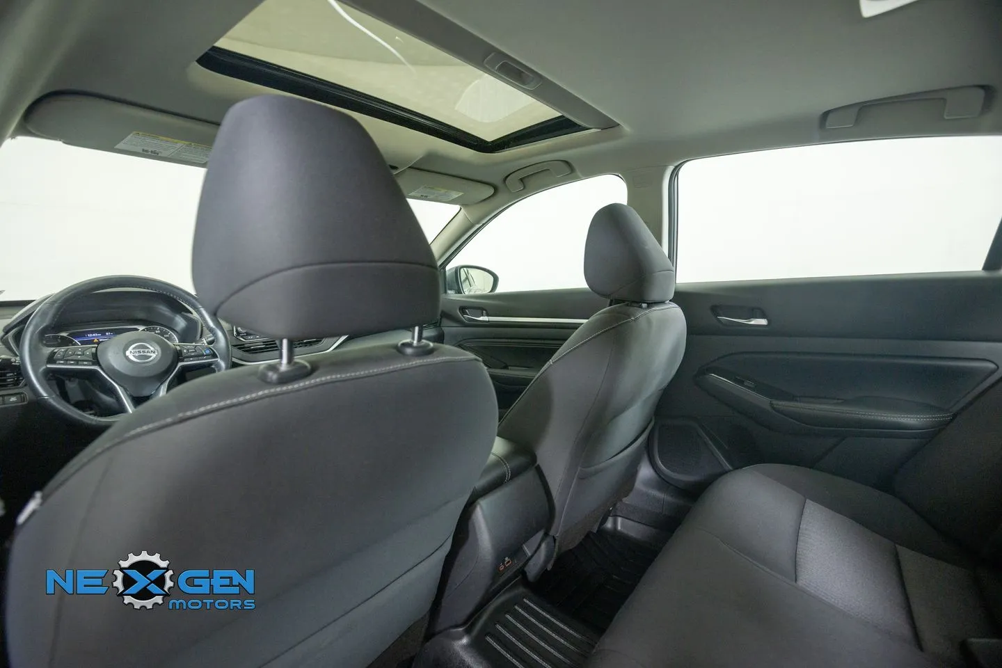 Nissan Altima photo 31