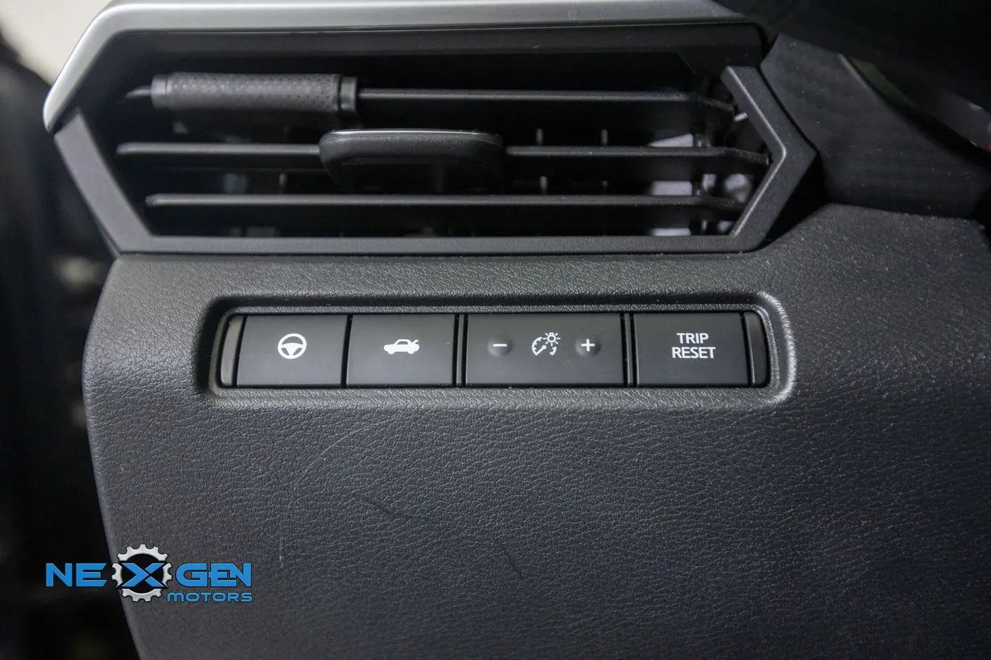 Nissan Altima photo 16
