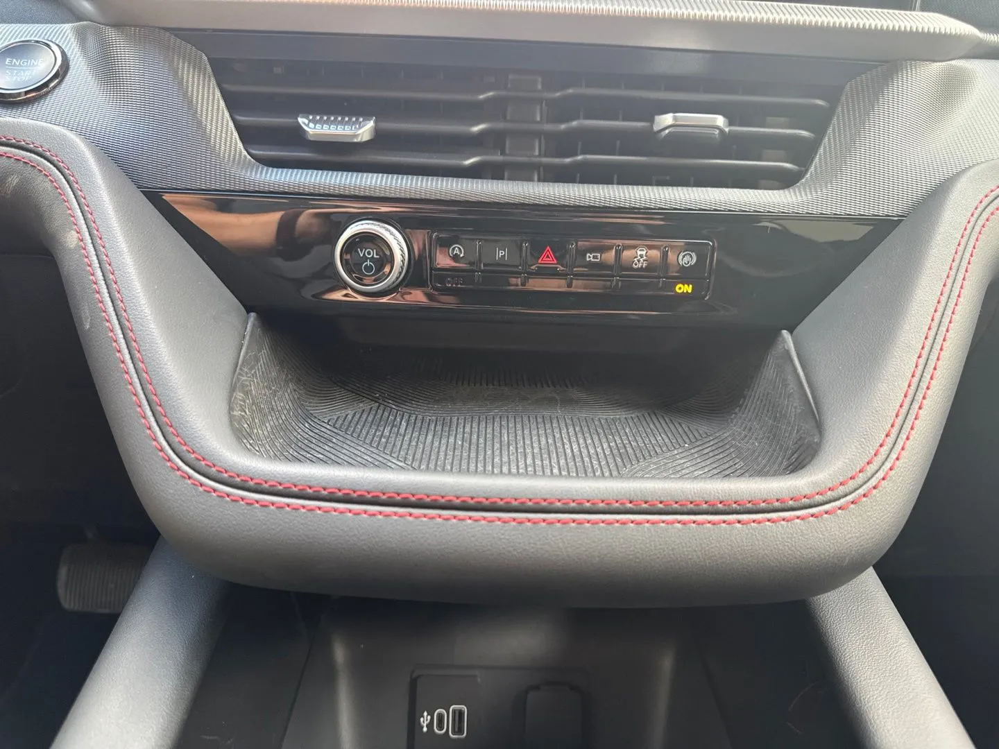 Ford Explorer photo 28