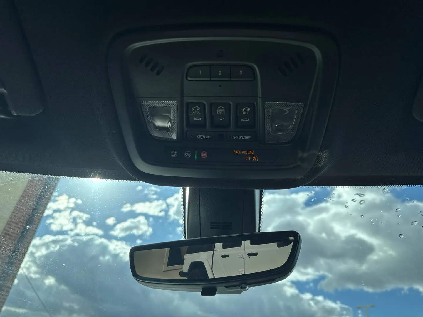 Chevrolet Traverse photo 30