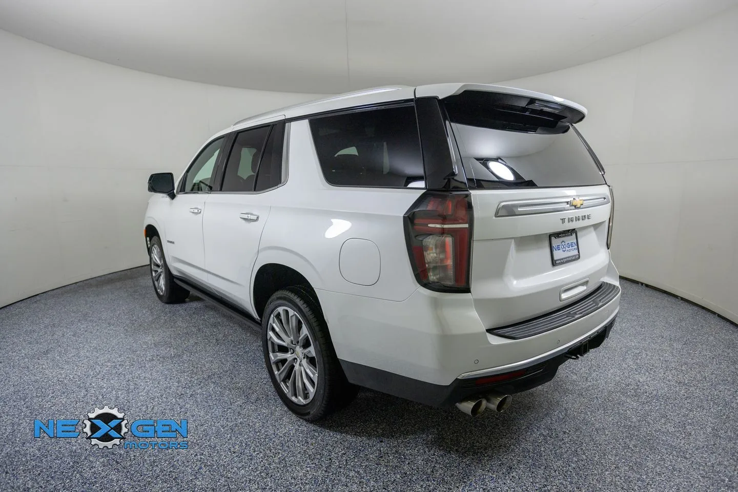 Chevrolet Tahoe photo 6