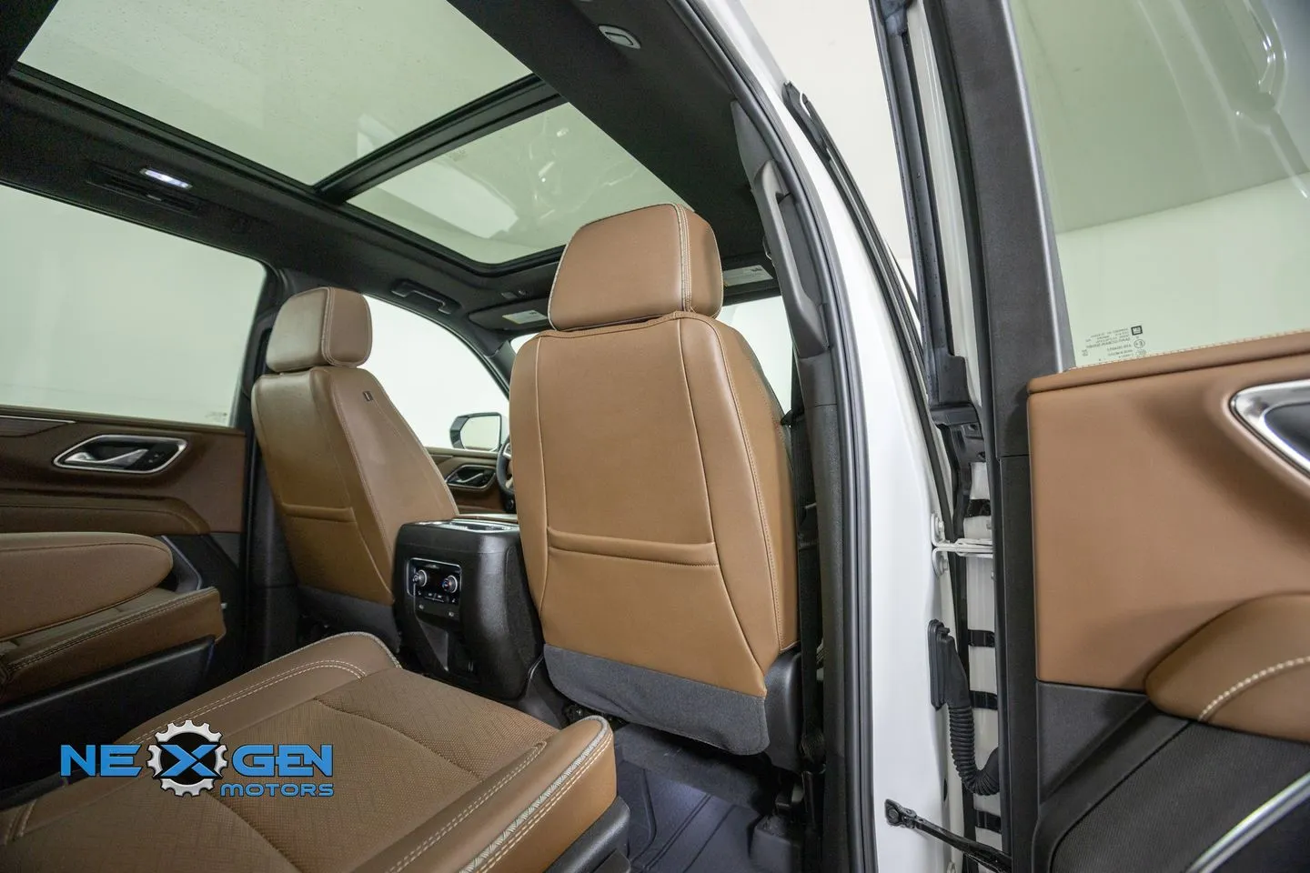 Chevrolet Tahoe photo 38