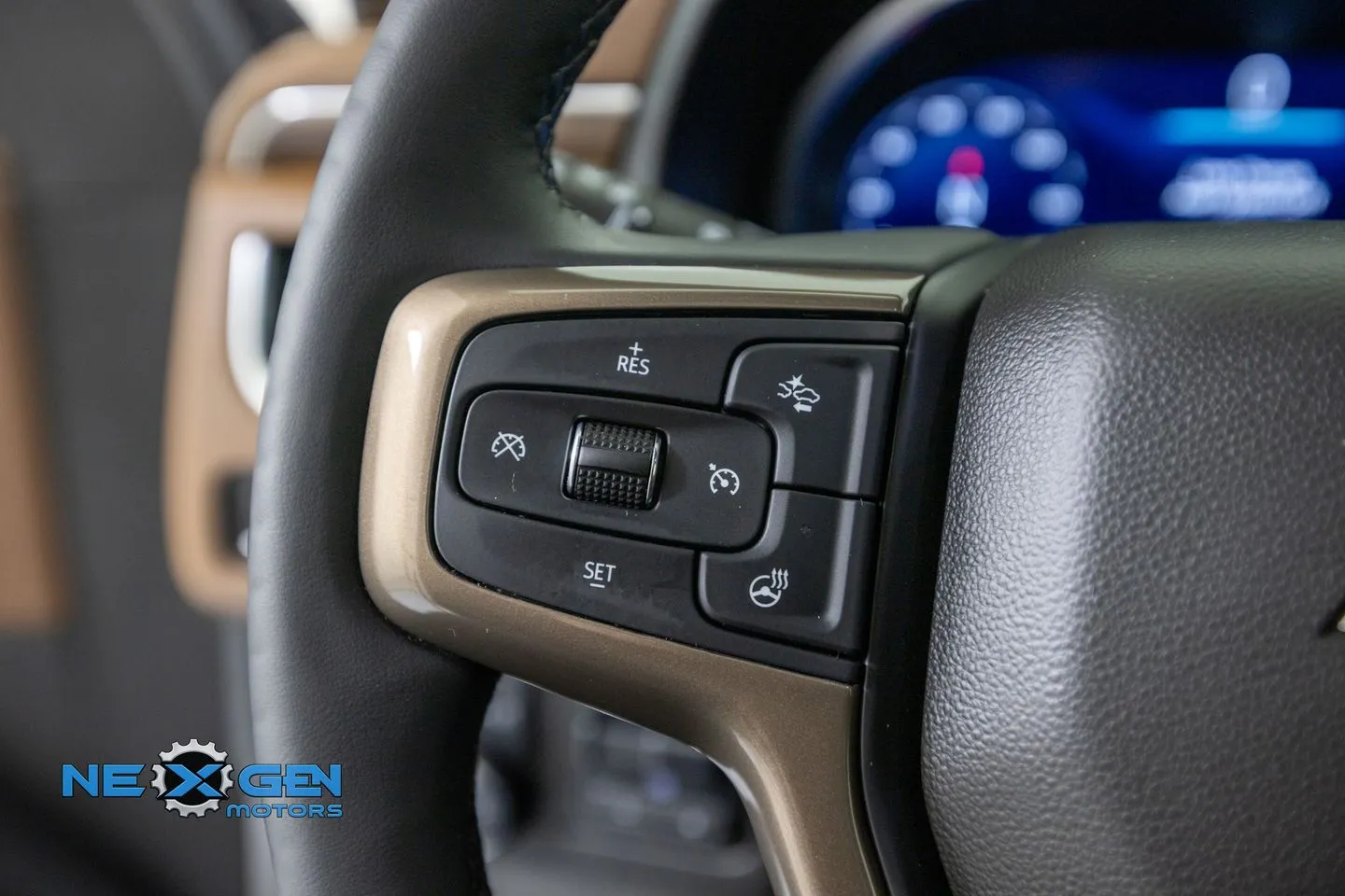 Chevrolet Tahoe photo 15