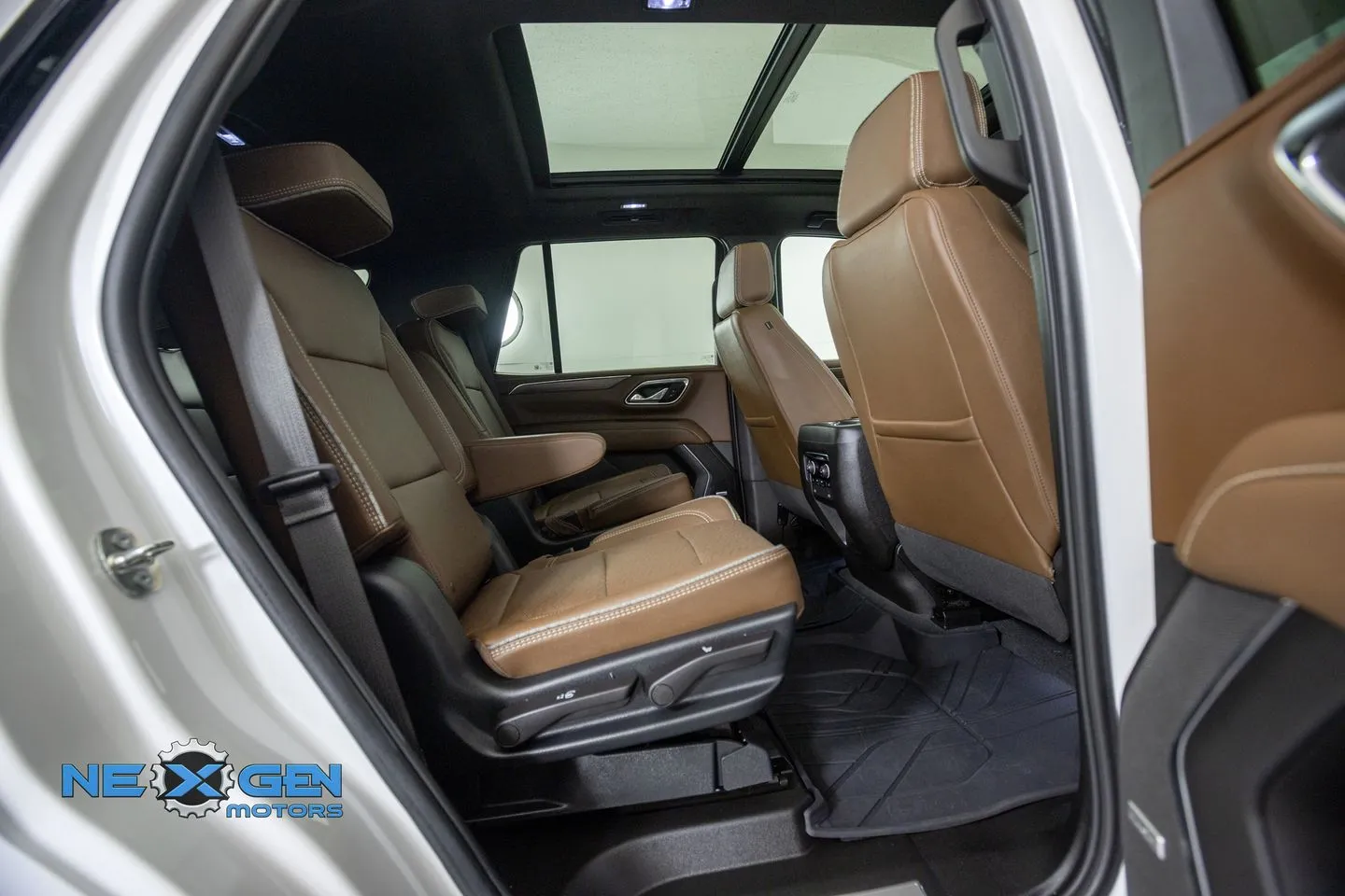 Chevrolet Tahoe photo 39