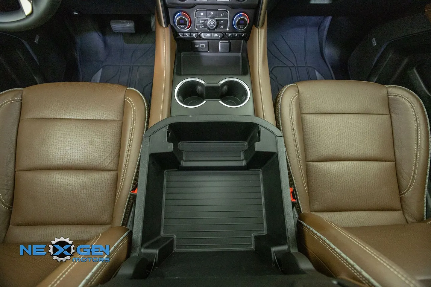 Chevrolet Tahoe photo 34