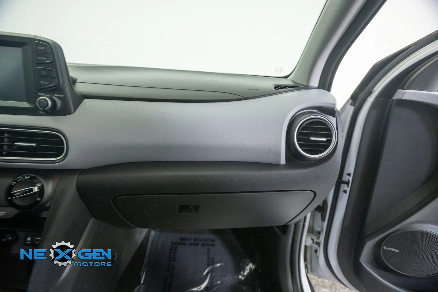 Hyundai Kona photo 8