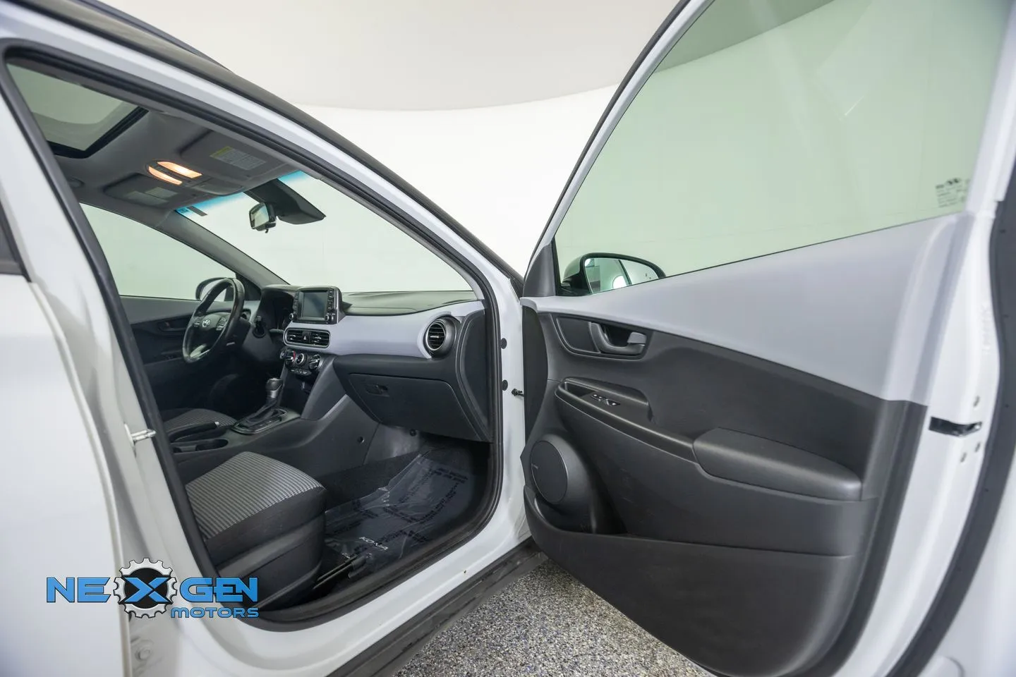 Hyundai Kona photo 5