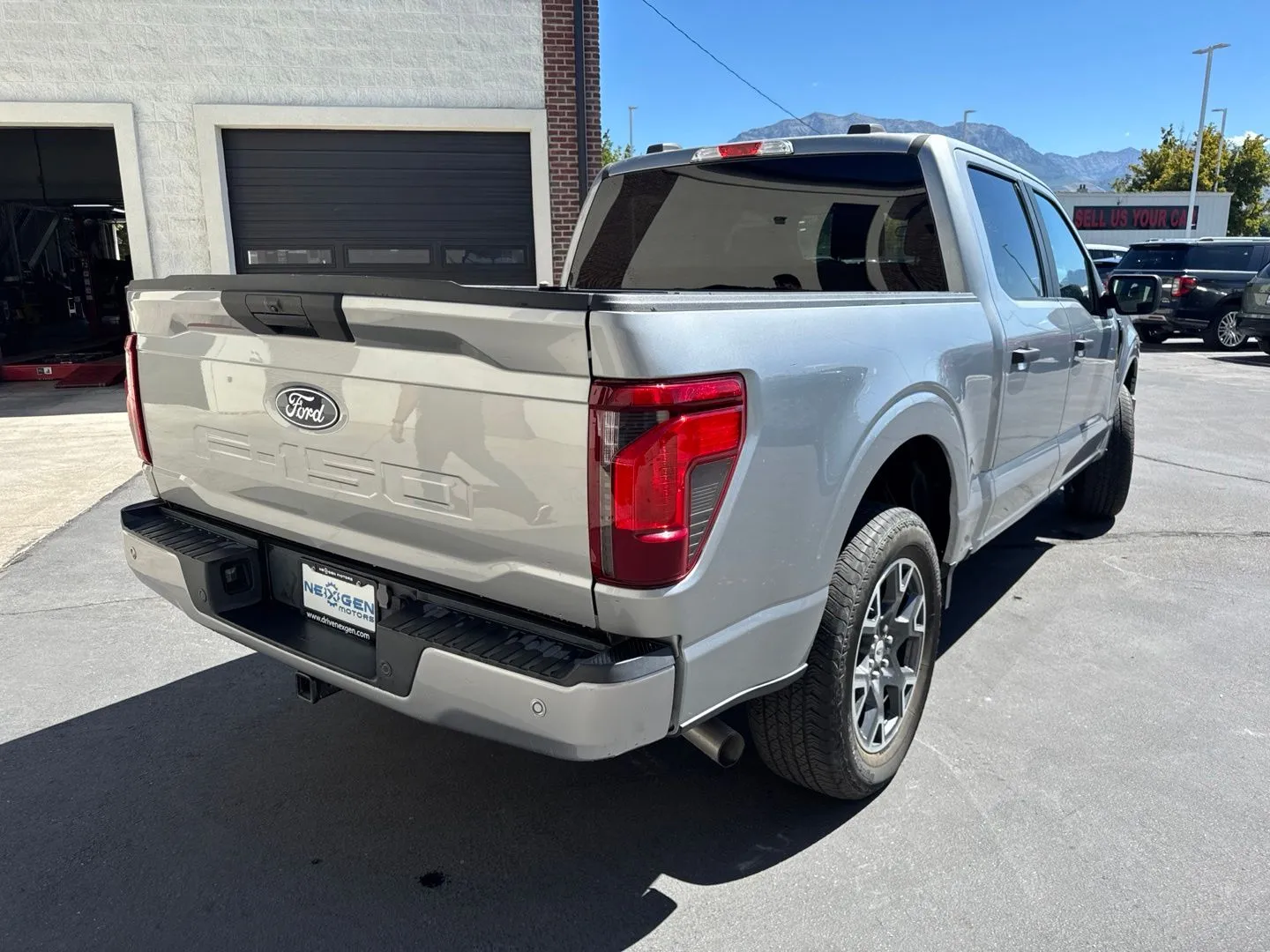 Ford F-150 photo 8