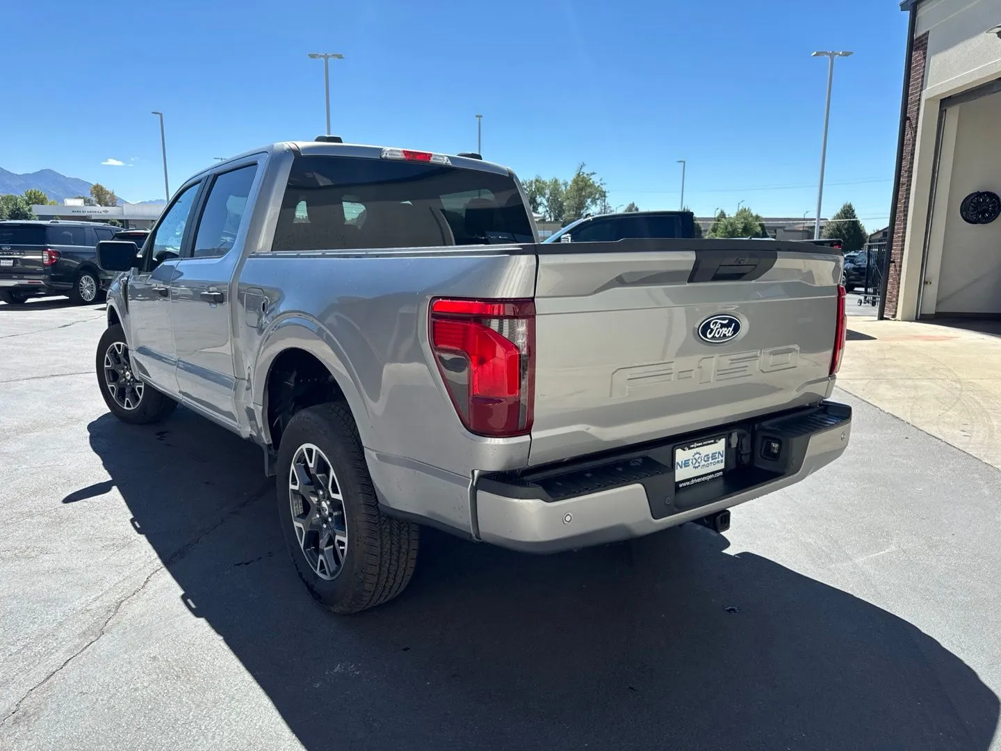 Ford F-150 photo 6