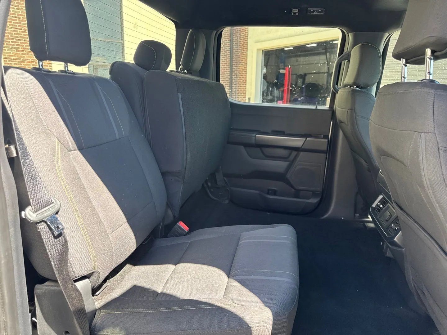 Ford F-150 photo 12