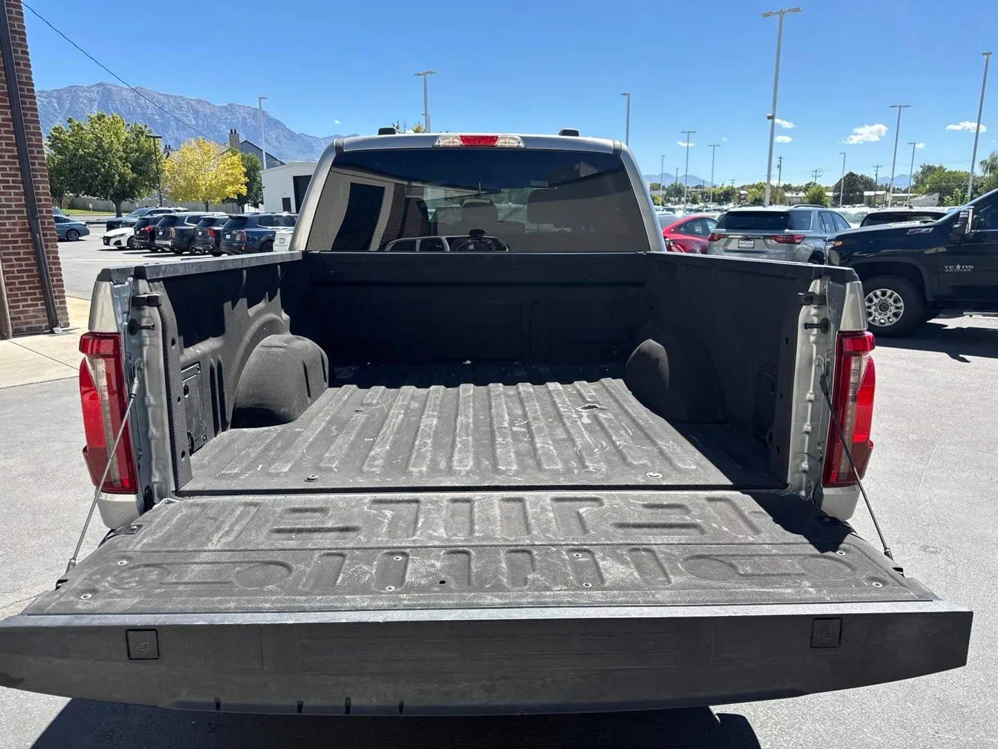 Ford F-150 photo 14