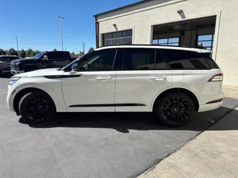 More photos of 2024 Lincoln Aviator Reserve at NeXgen Motors, UT