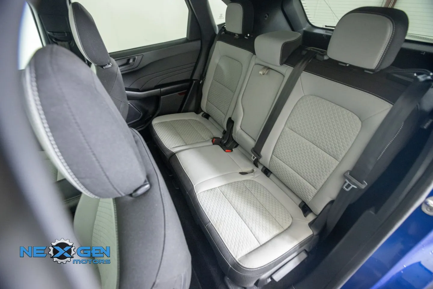 Ford Escape photo 35
