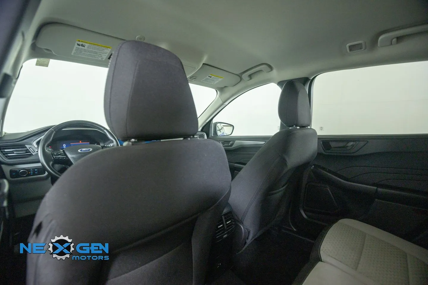Ford Escape photo 32