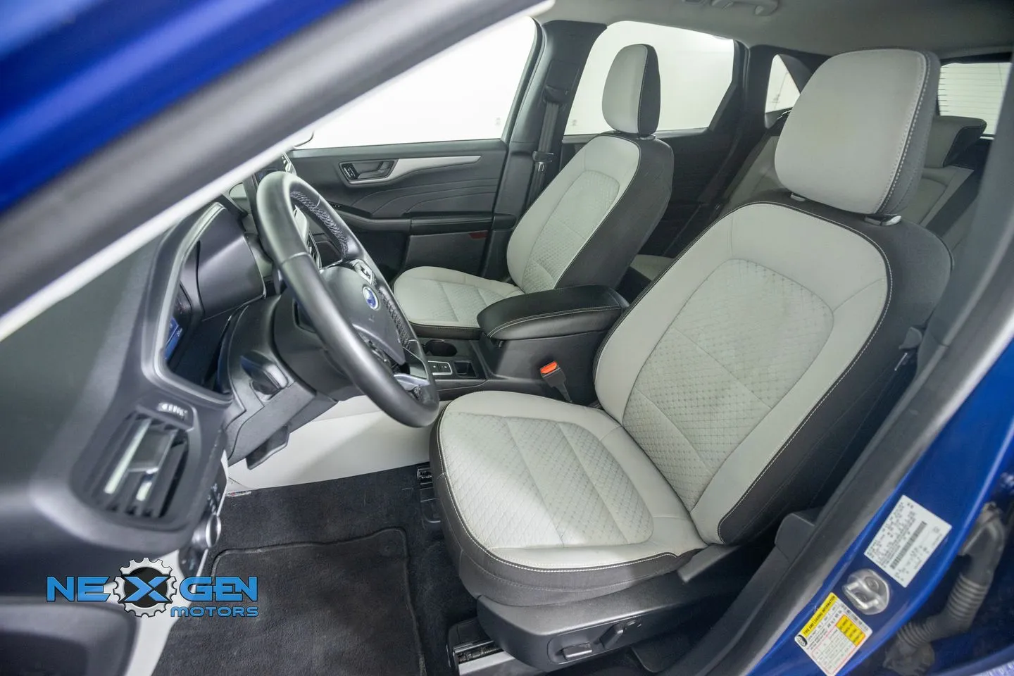 Ford Escape photo 28