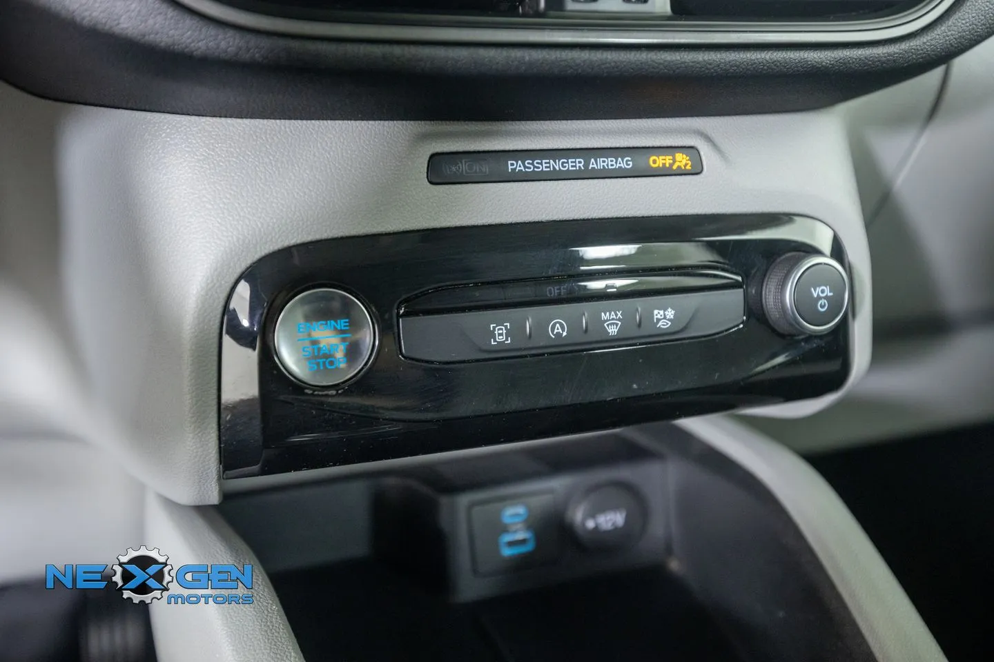Ford Escape photo 25