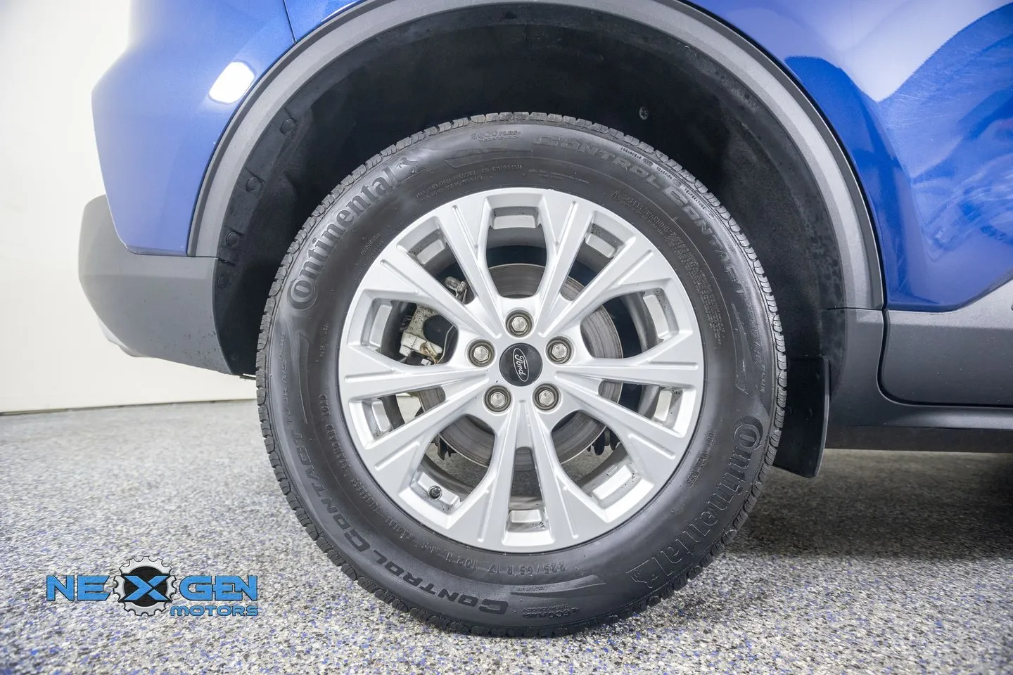 Ford Escape photo 46