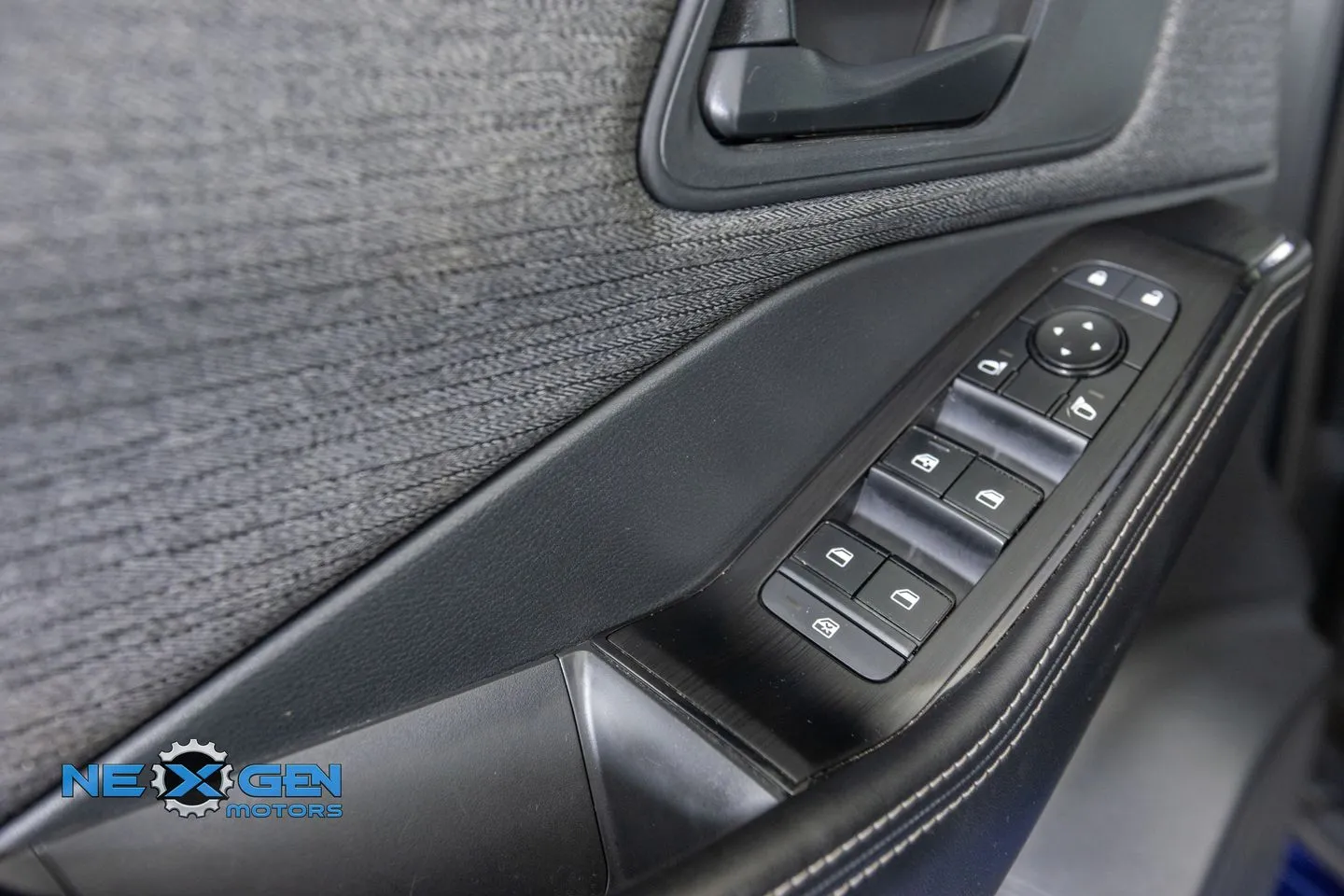 Nissan Rogue photo 14
