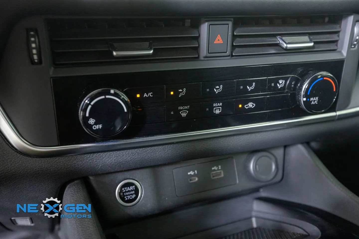 Nissan Rogue photo 24