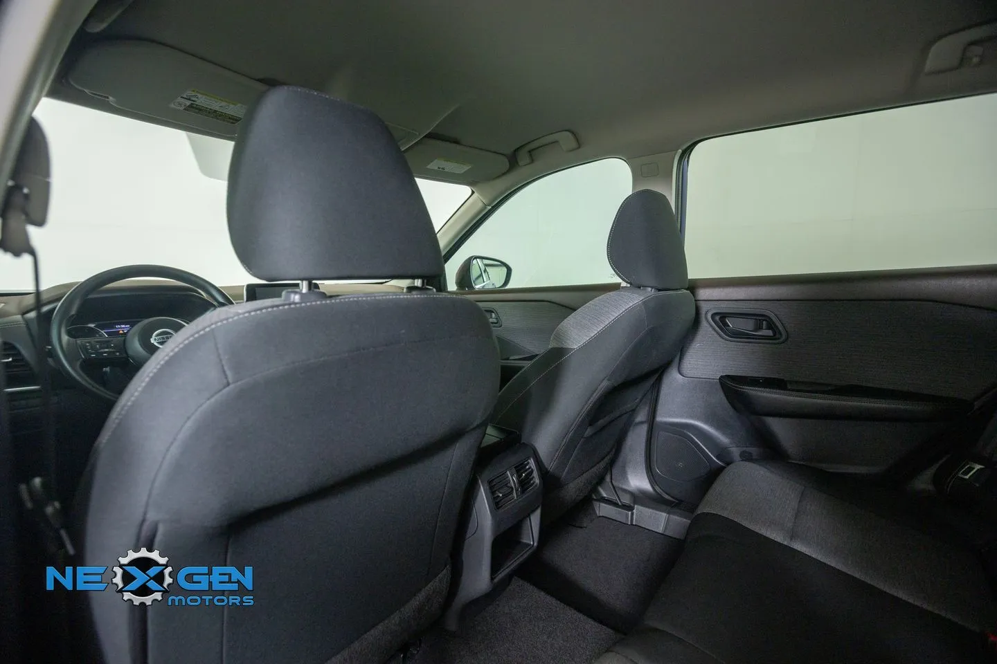 Nissan Rogue photo 29