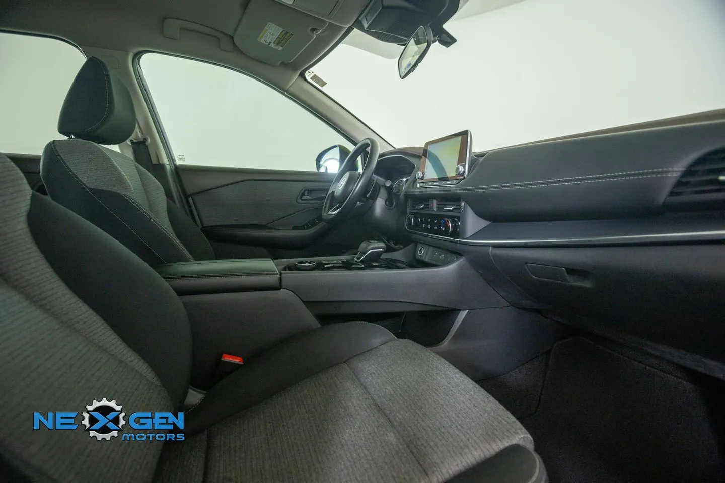 Nissan Rogue photo 6