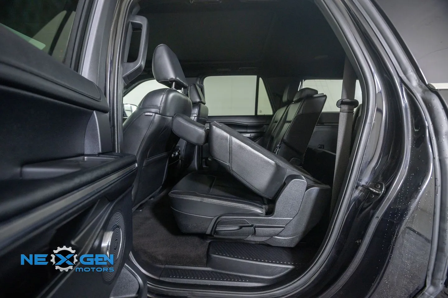 Ford Expedition MAX photo 33