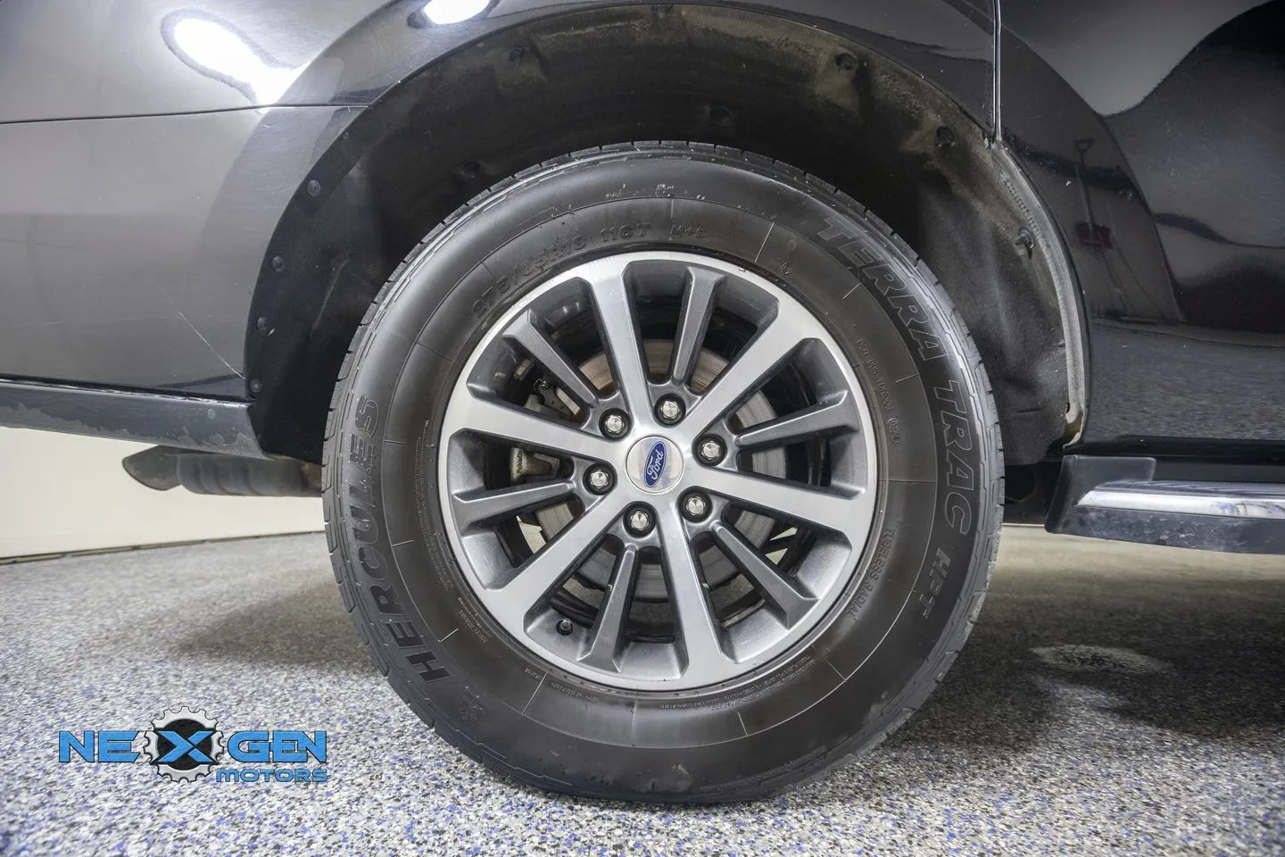 Ford Expedition MAX photo 47