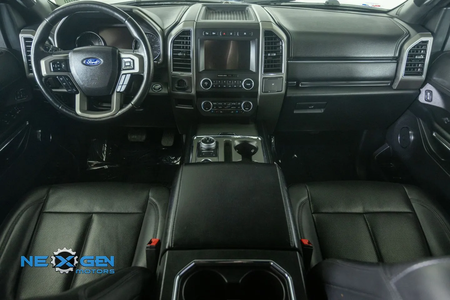 Ford Expedition MAX photo 3