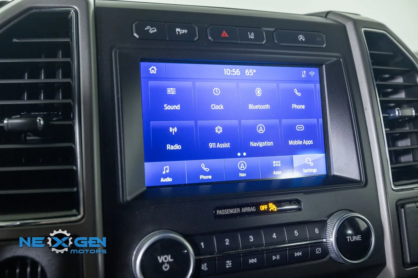 Ford Expedition MAX photo 22