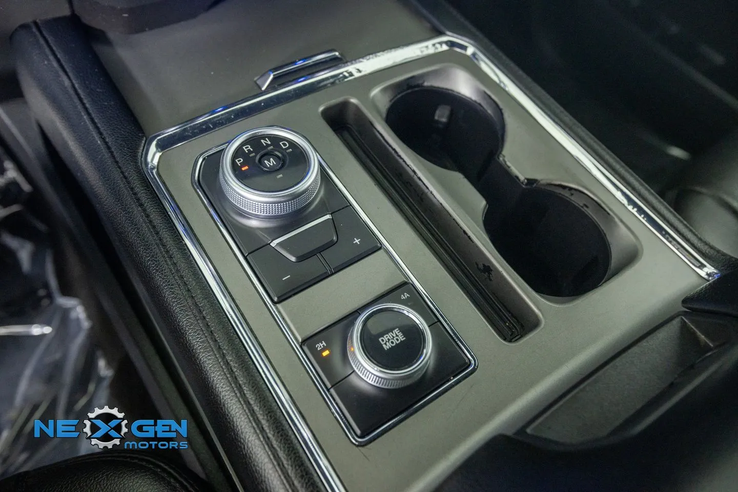 Ford Expedition MAX photo 26