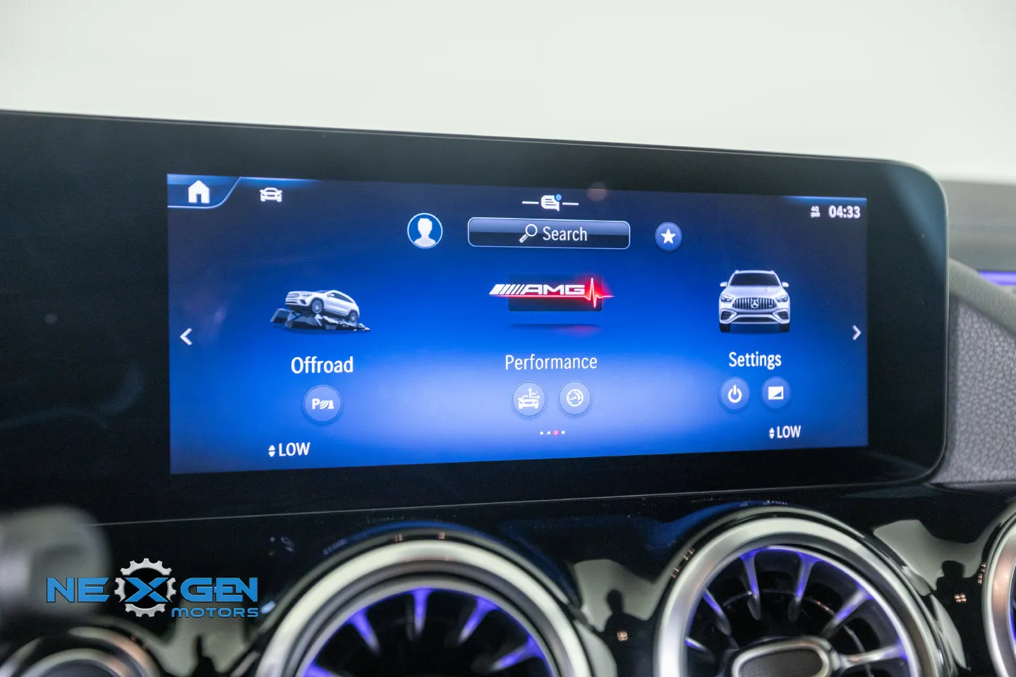 Mercedes-Benz GLA photo 22
