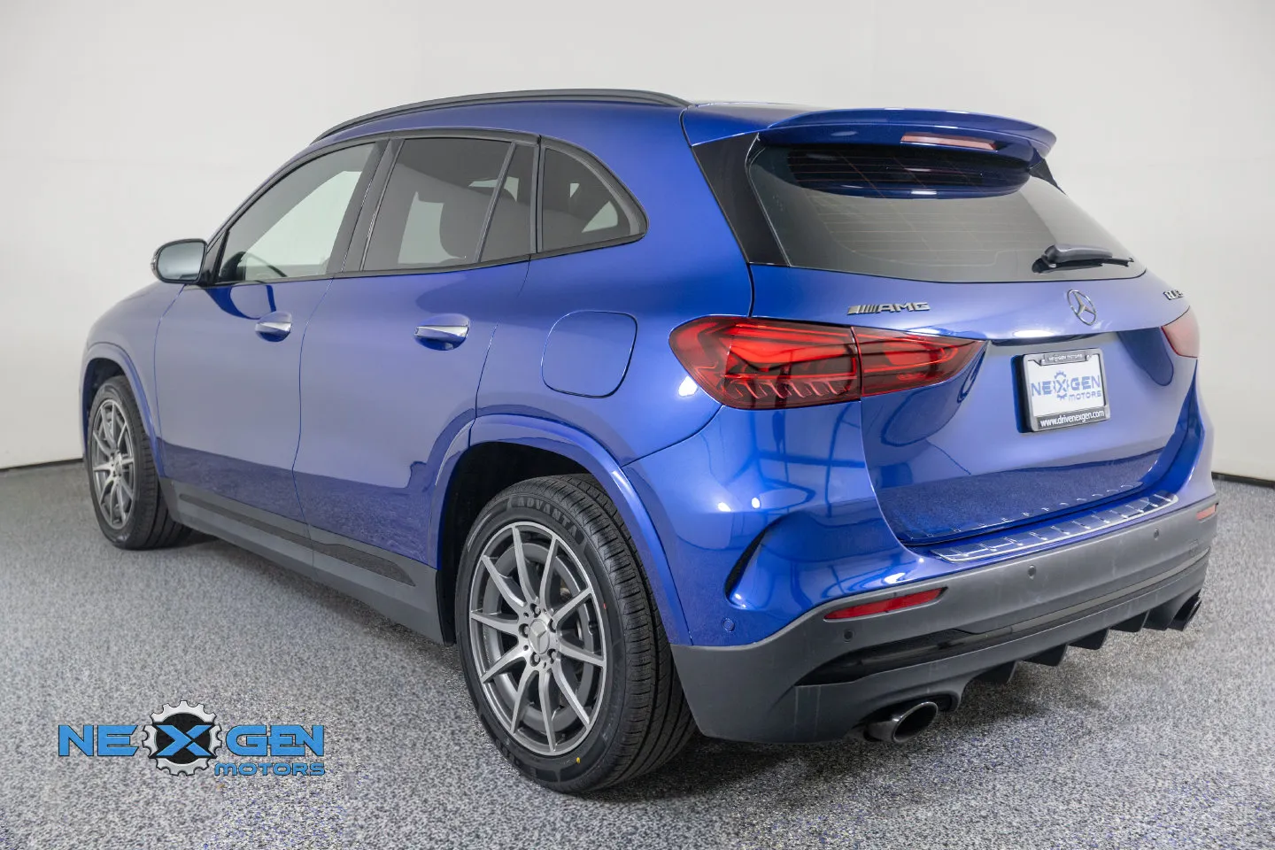 Mercedes-Benz GLA photo 28