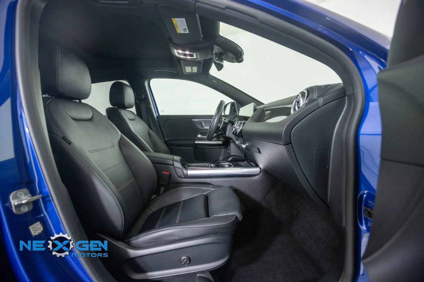 Mercedes-Benz GLA photo 6