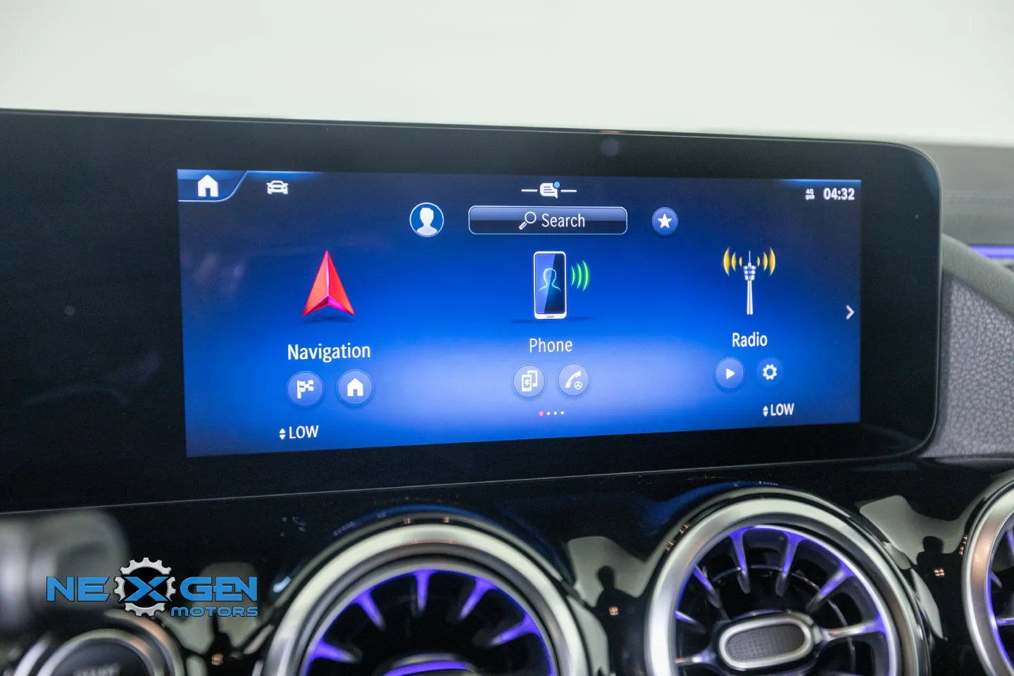 Mercedes-Benz GLA photo 20