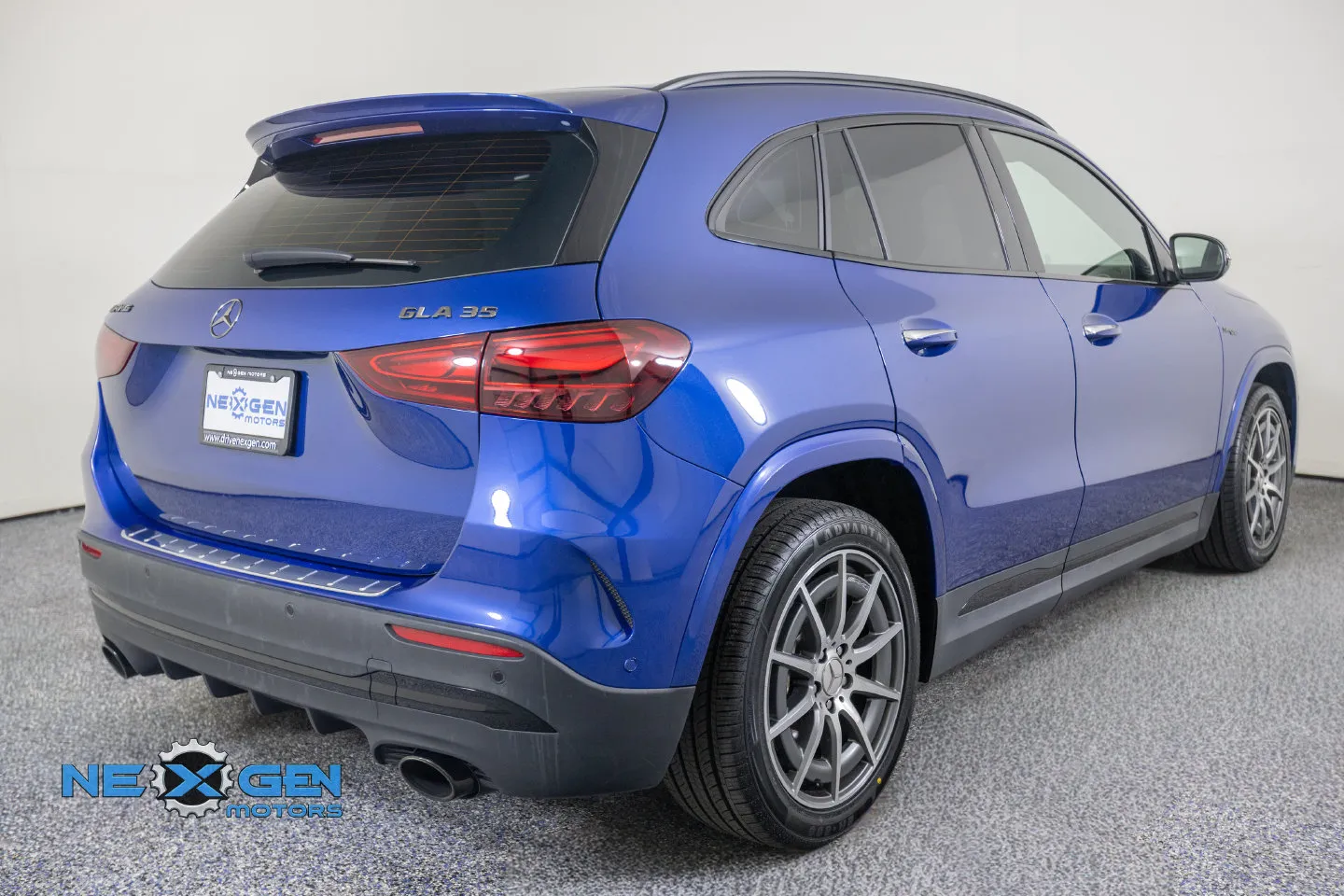 Mercedes-Benz GLA photo 36
