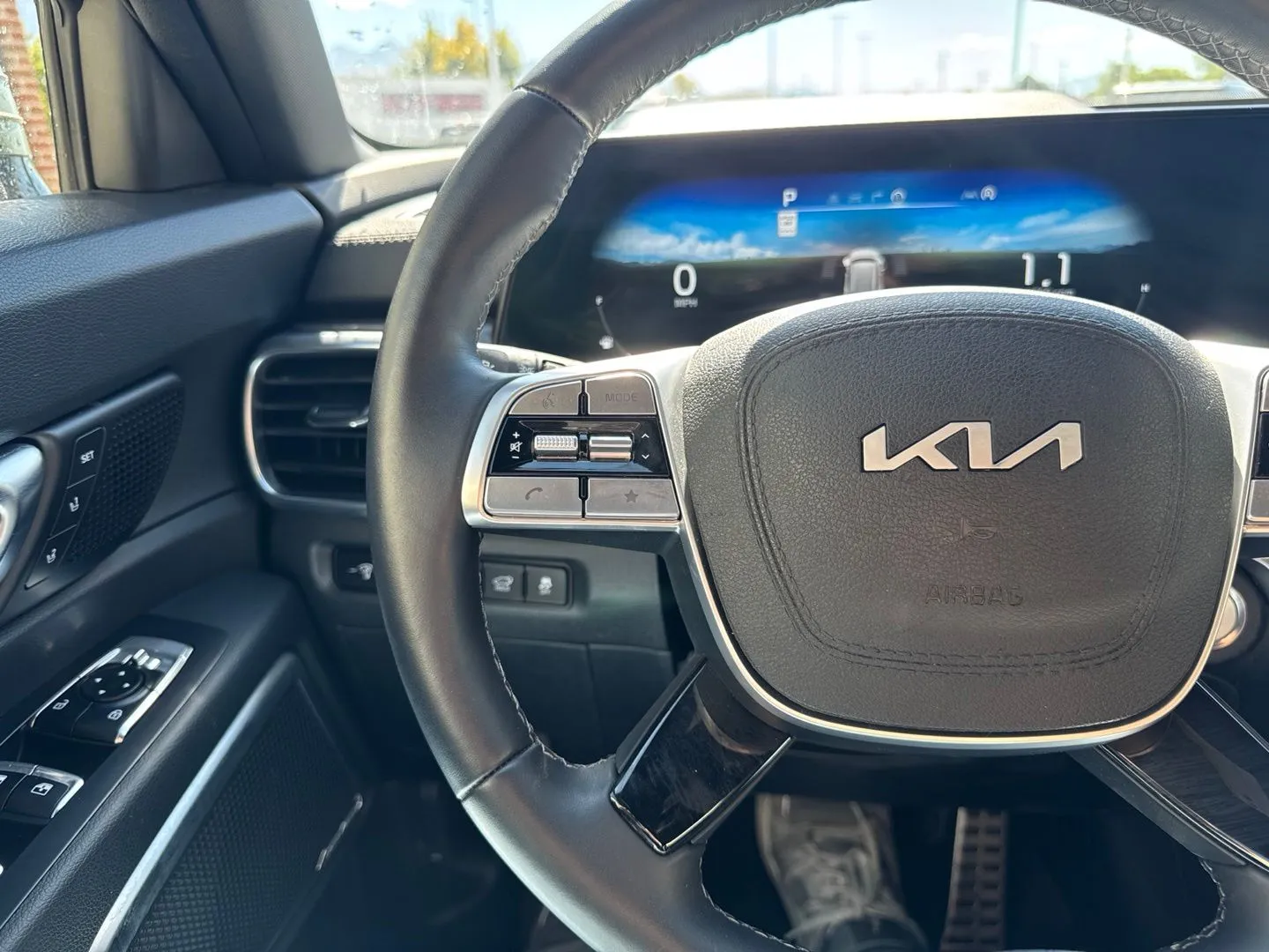 Kia Telluride photo 23