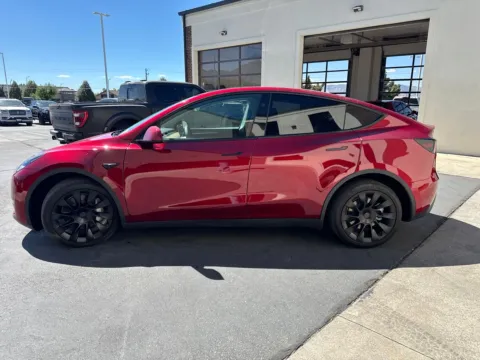 More photos of 2024 Tesla Model Y Long Range at NeXgen Motors, UT