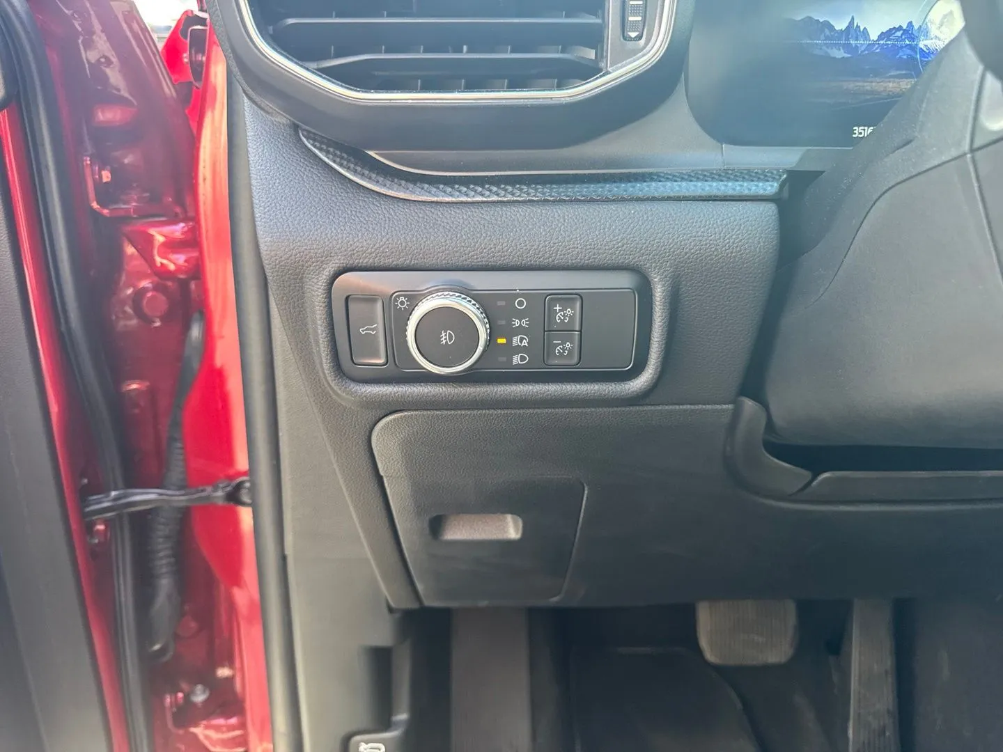 Ford Explorer photo 21