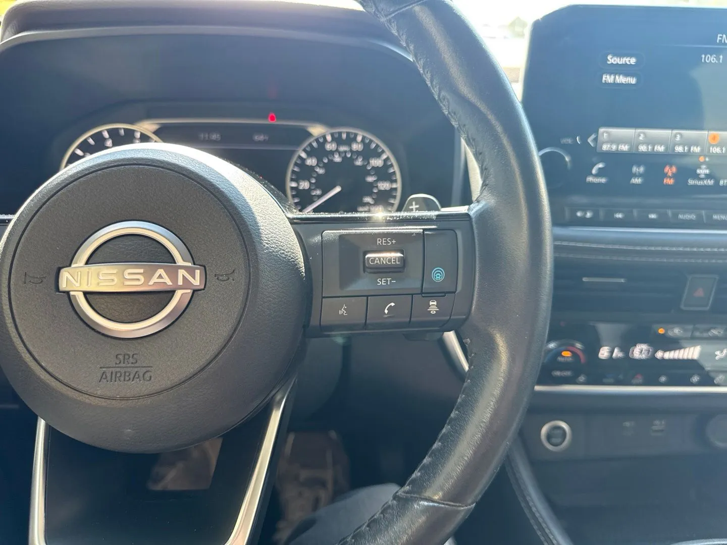 Nissan Rogue photo 25