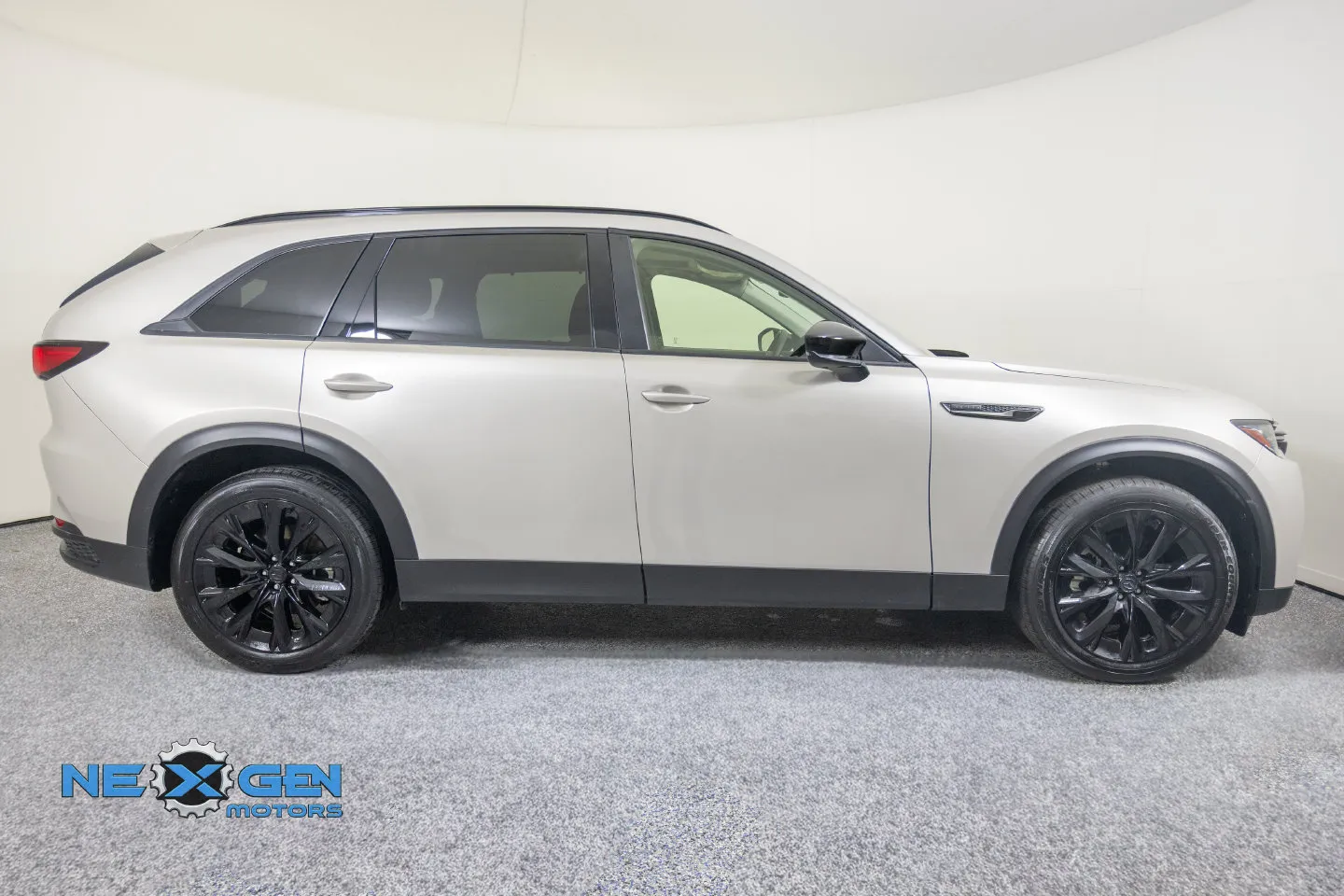Mazda CX-90 photo 39