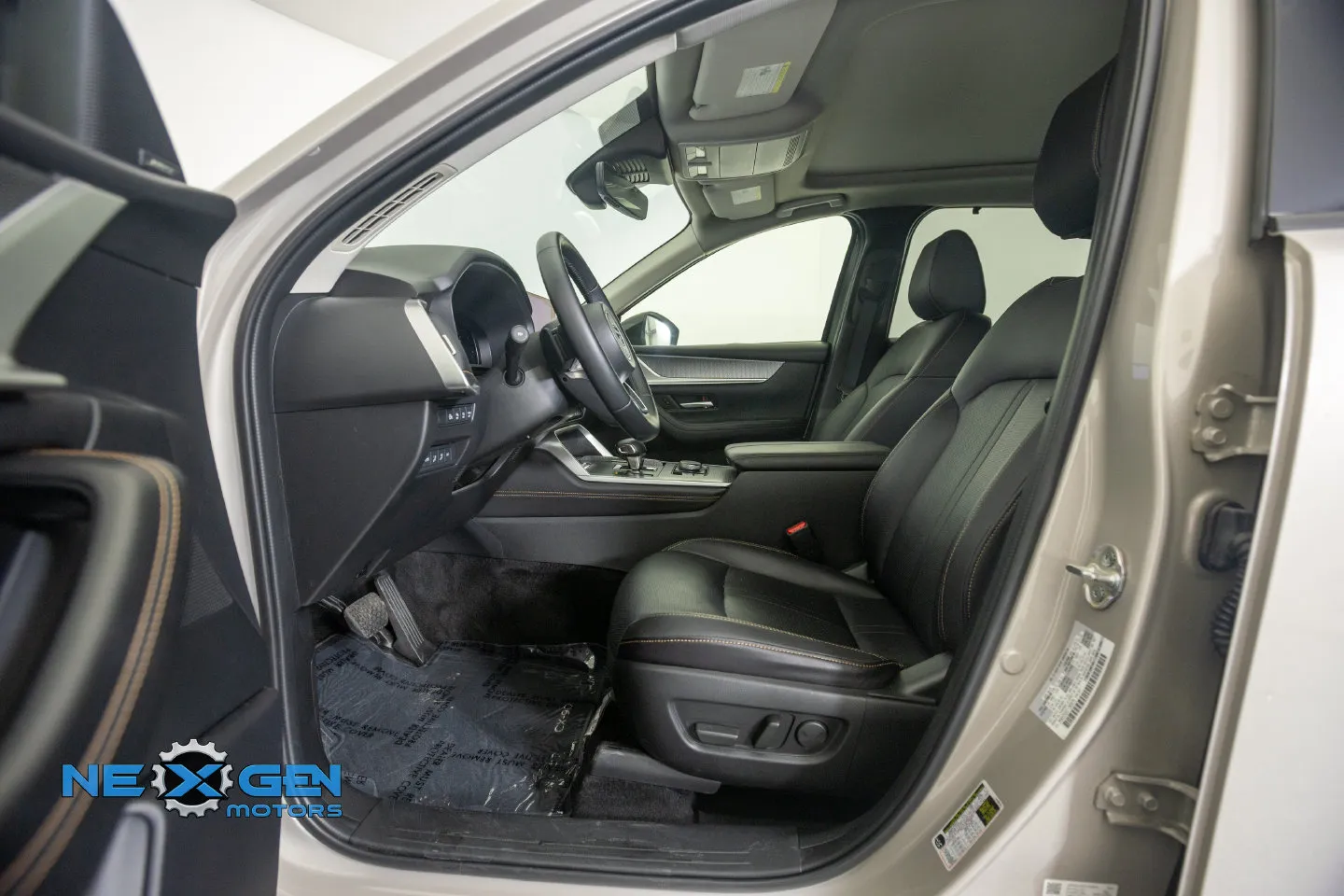 Mazda CX-90 photo 14