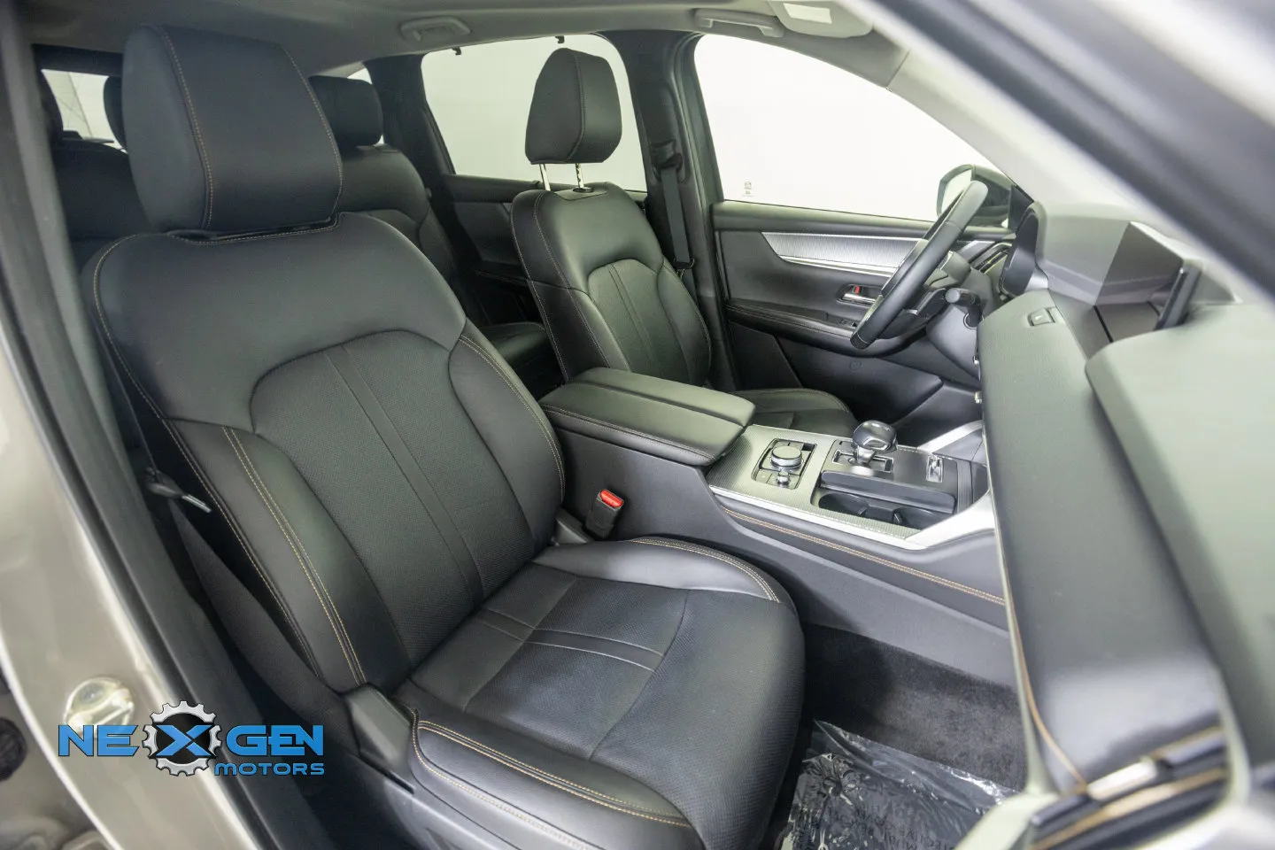 Mazda CX-90 photo 10
