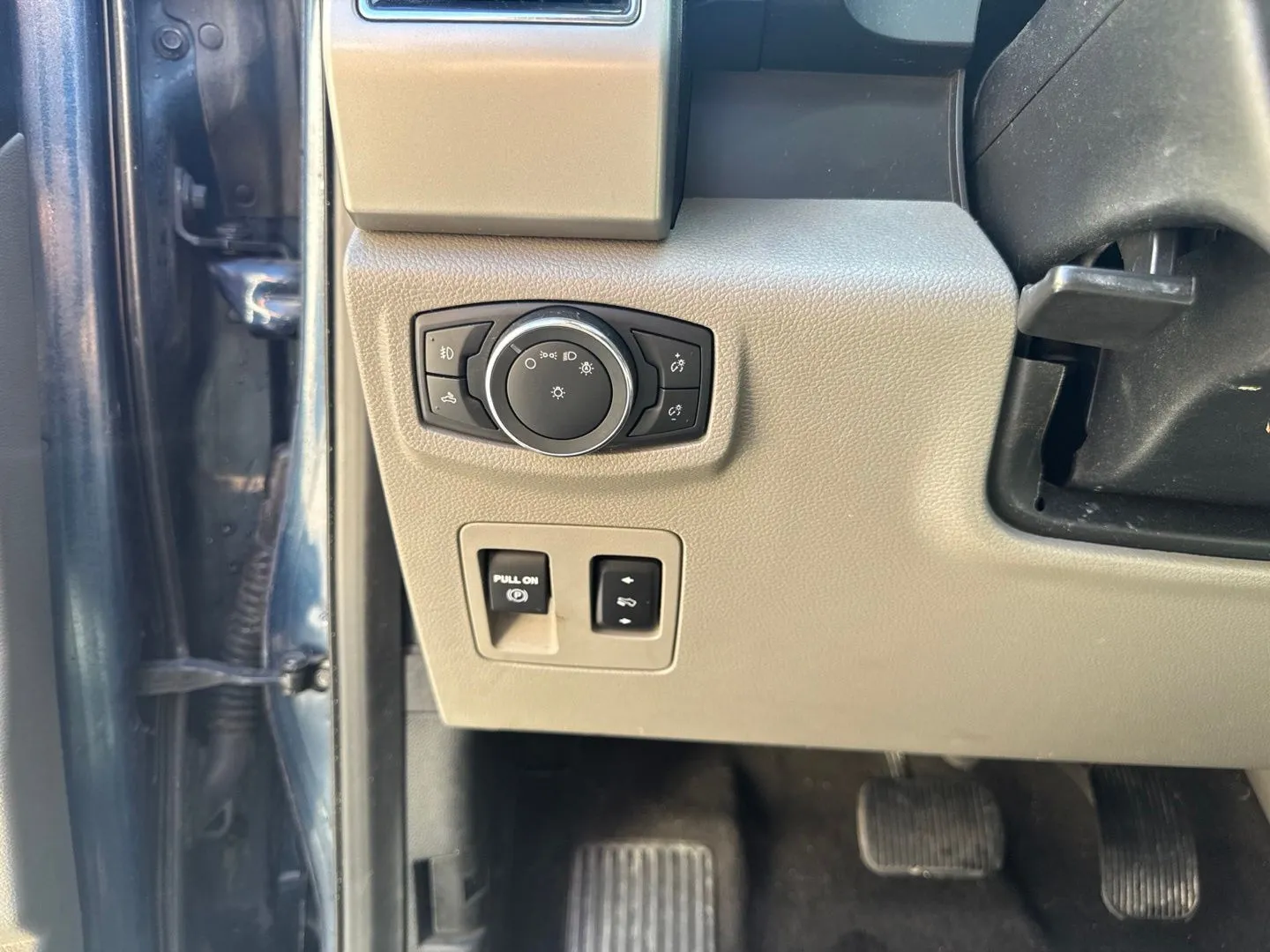 Ford F-150 photo 20