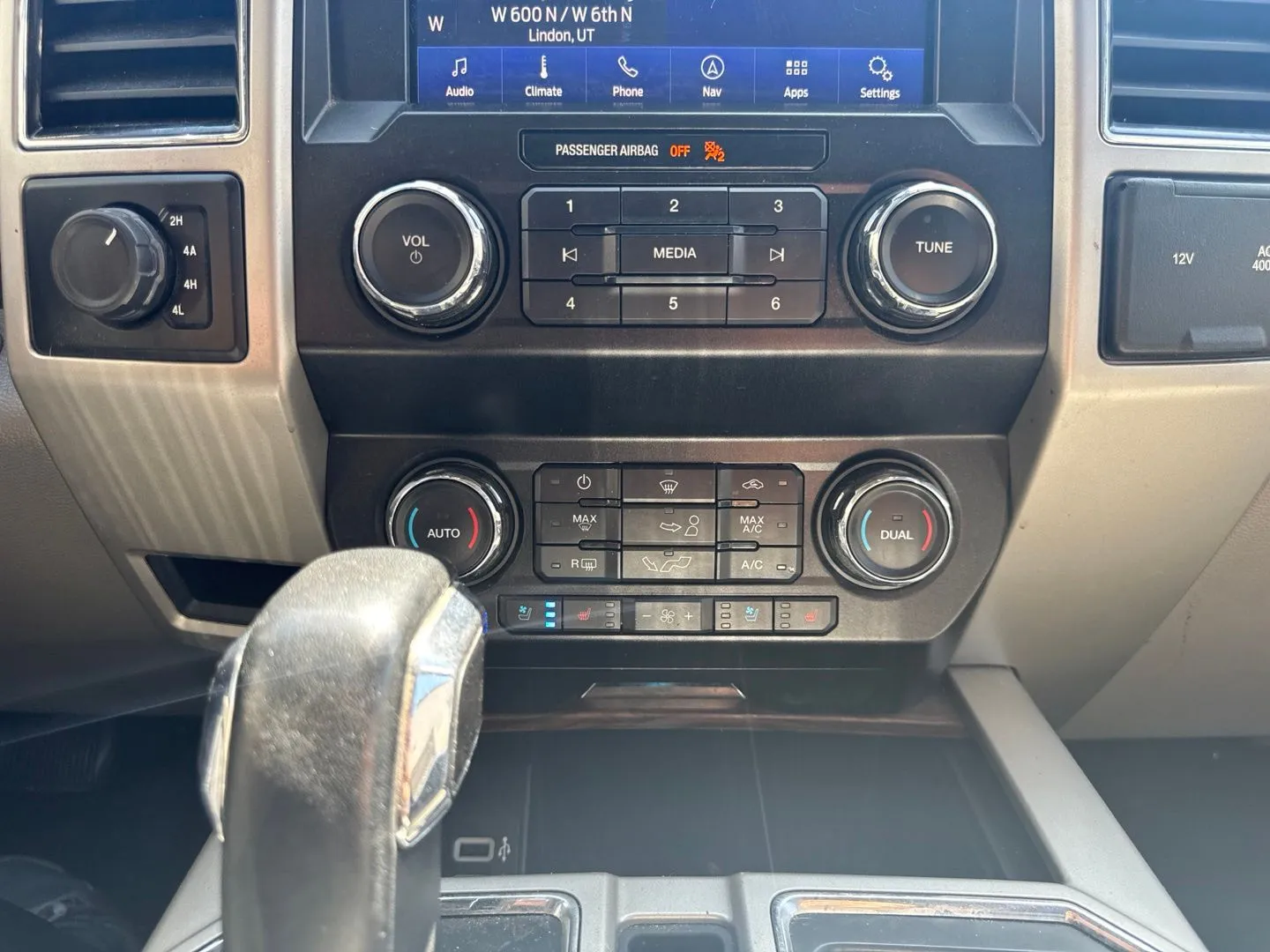 Ford F-150 photo 26