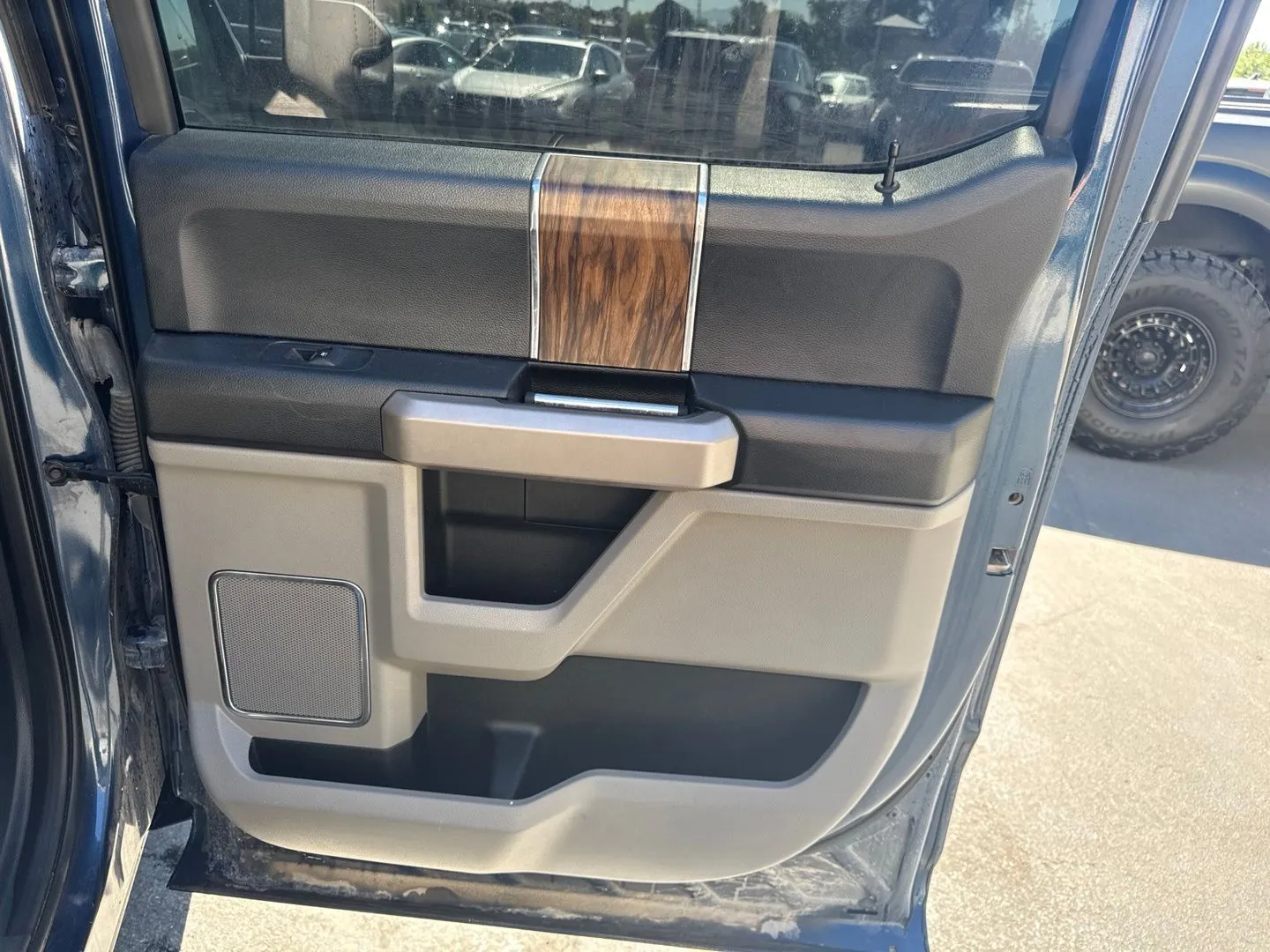 Ford F-150 photo 13