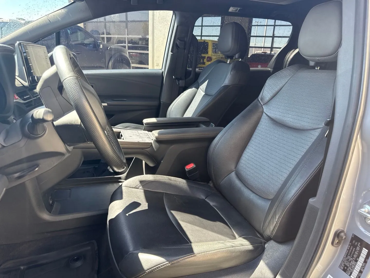 Toyota Sienna photo 16