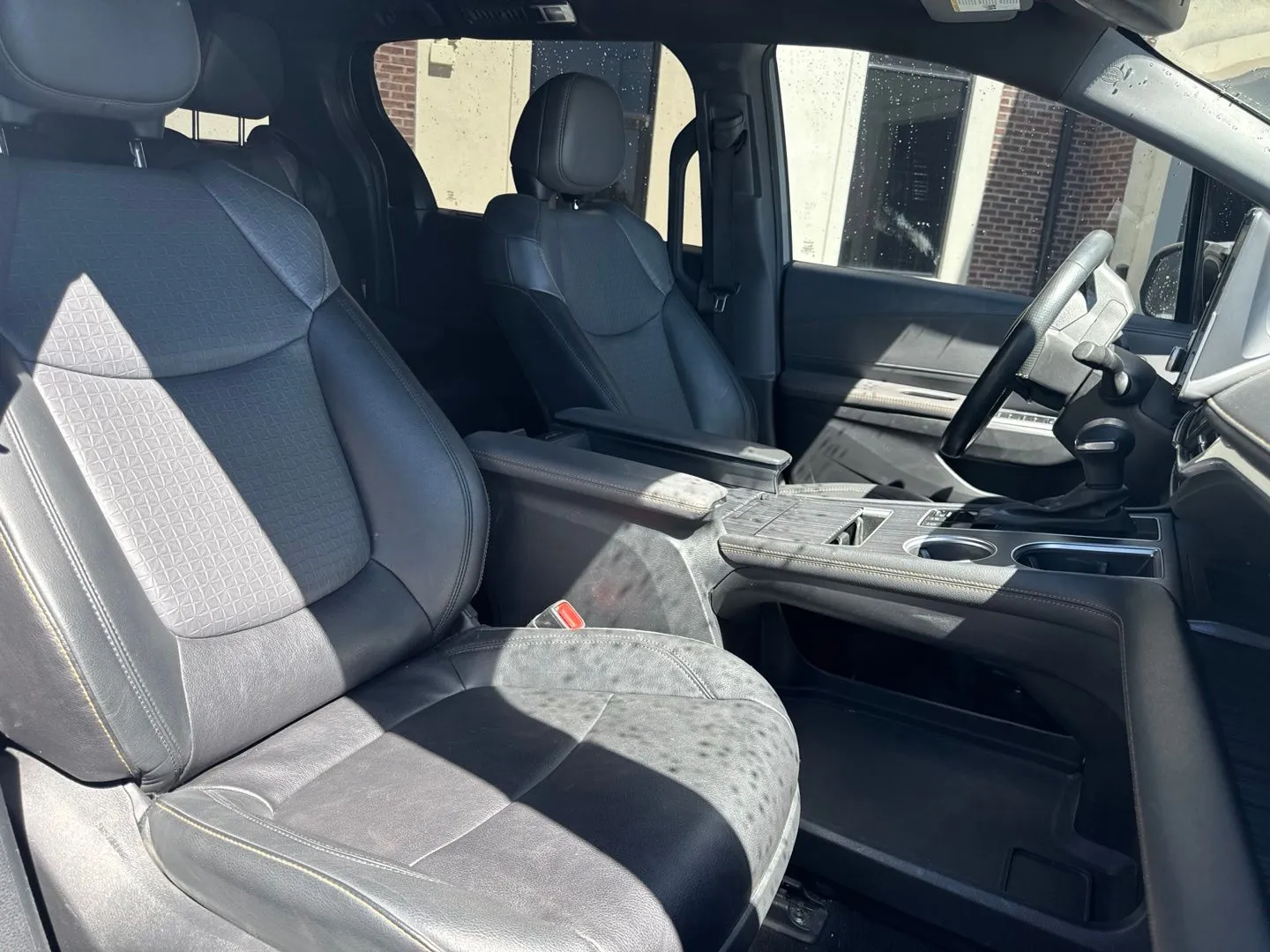 Toyota Sienna photo 10