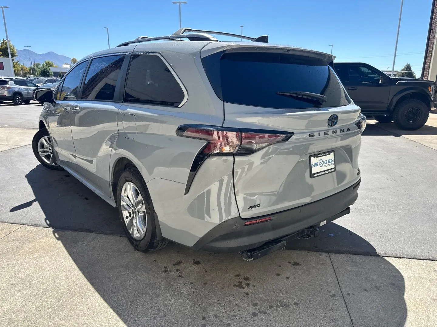 Toyota Sienna photo 6