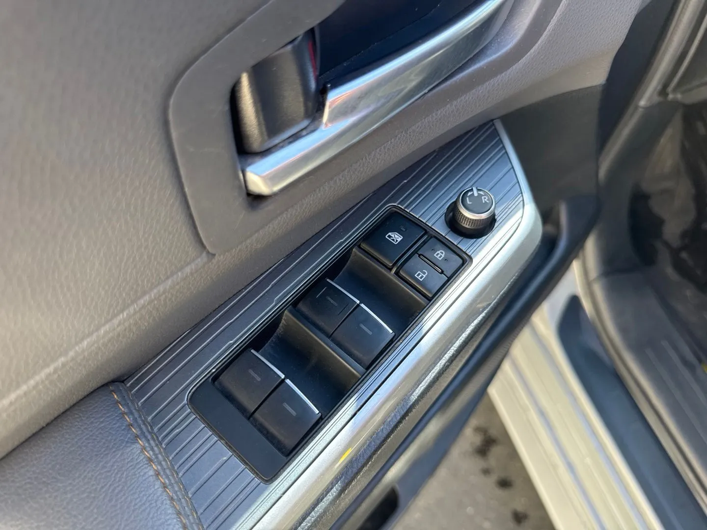 Toyota Sienna photo 18