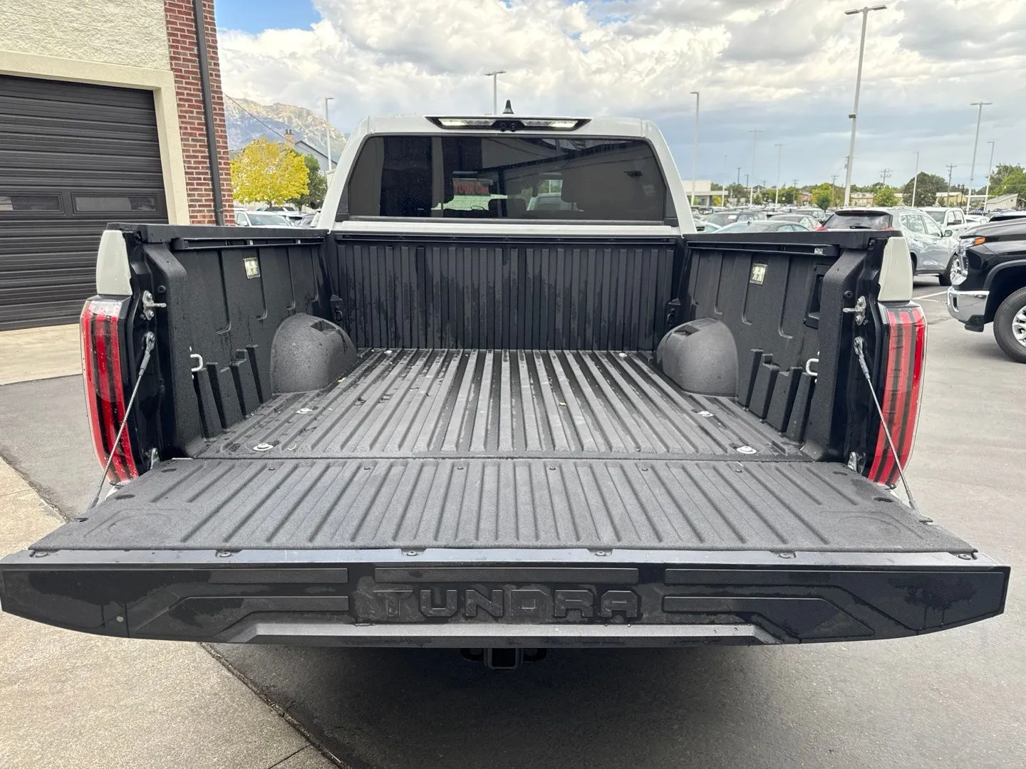 Toyota Tundra photo 14